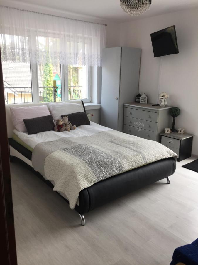 Magiczny Zakatek Apartment โปเบียโรโว ภายนอก รูปภาพ