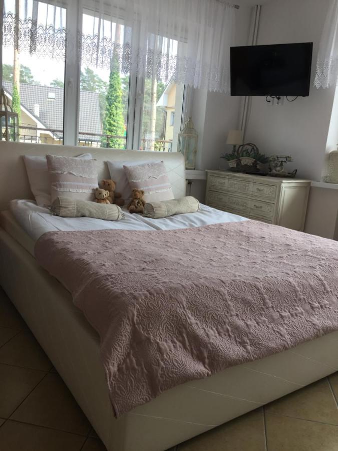 Magiczny Zakatek Apartment โปเบียโรโว ภายนอก รูปภาพ