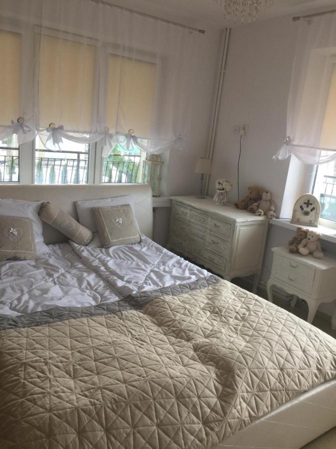 Magiczny Zakatek Apartment โปเบียโรโว ภายนอก รูปภาพ