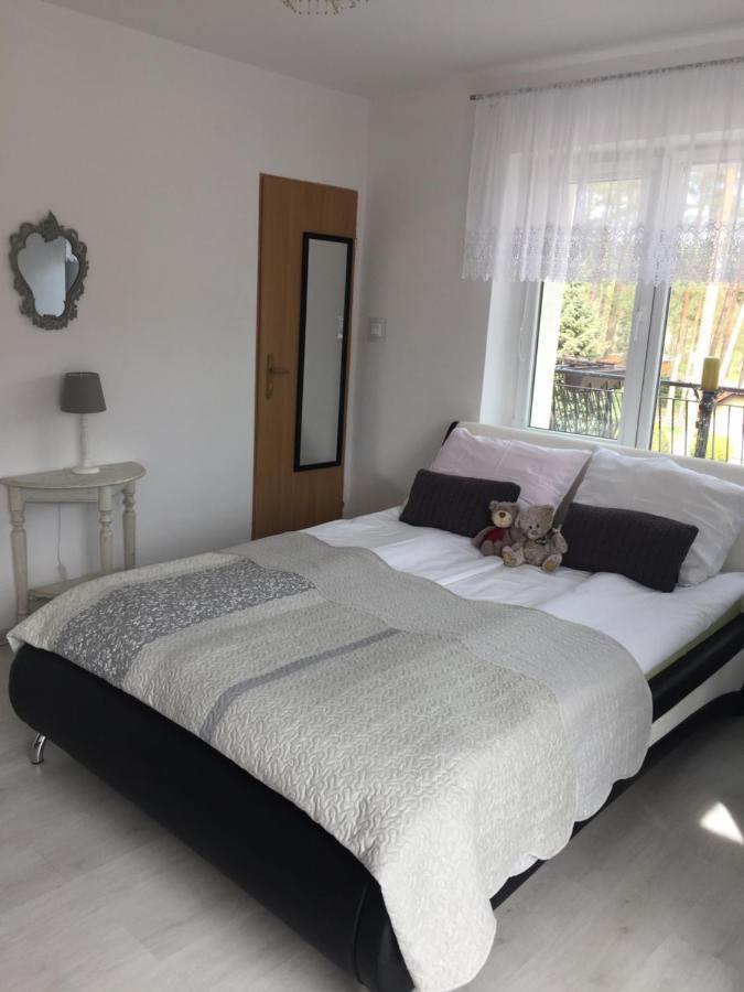 Magiczny Zakatek Apartment โปเบียโรโว ภายนอก รูปภาพ
