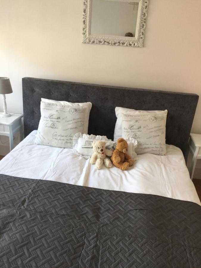 Magiczny Zakatek Apartment โปเบียโรโว ภายนอก รูปภาพ