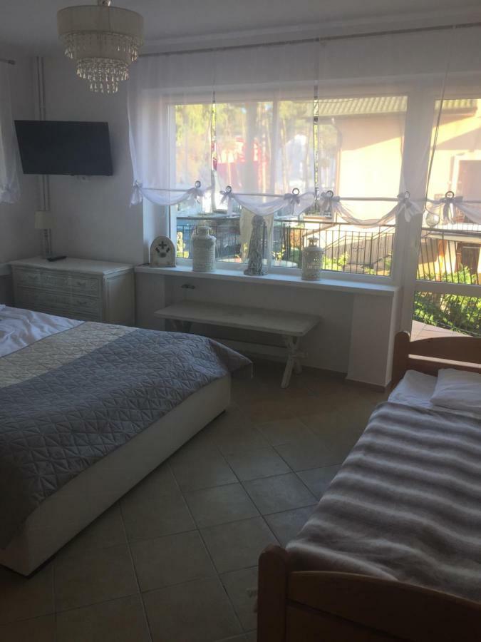 Magiczny Zakatek Apartment โปเบียโรโว ภายนอก รูปภาพ